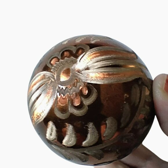 Vintage Hand Engraved Metallic Christmas Ornament With Leaf Design Gold Bronze - Picture 15 of 15